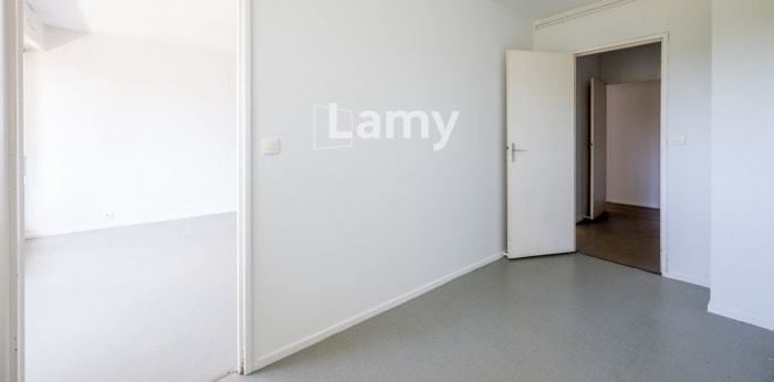 Image 2 sur 13 - Appartement  ·  Vente · Lormont (33310) · 3 pièces · 65m²