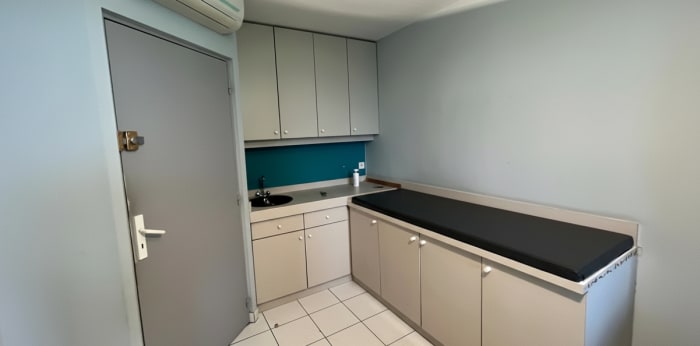 Image 11 sur 14 - Local  ·  Vente · Toulouse (31500) · 5 pièces · 64m²