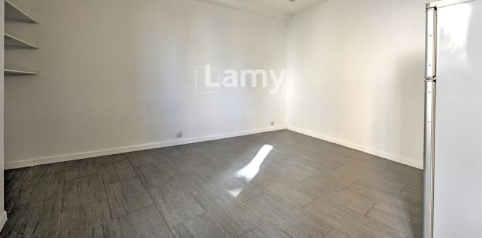 Image 4 sur 8 - Appartement  ·  Vente · Le Chesnay (78150) · 2 pièces · 42m²