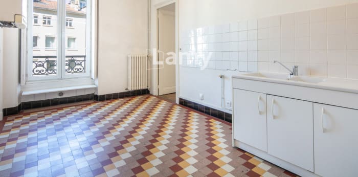 Image 5 sur 12 - Appartement  ·  Vente · Grenoble (38000) · 2 pièces · 78m²