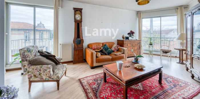 Image 3 sur 9 - Appartement  ·  Vente · Bordeaux (33200) · 4 pièces · 81m²