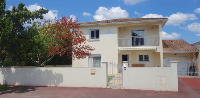 Image 1 sur 10 - Maison/villa  ·  Vente · Bruges (33520) · 6 pièces · 160m²