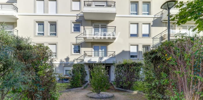 Image 1 sur 7 - Appartement  ·  Vente · Lempdes (63370) · 2 pièces · 44m²