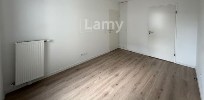 Image 11 sur 17 - Appartement  ·  Location · L Isle Adam (95290) · 2 pièces · 42m²