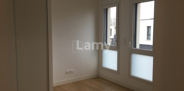 Image 7 sur 10 - Maison/villa  ·  Location · Beuvrages (59192) · 3 pièces · 76m²