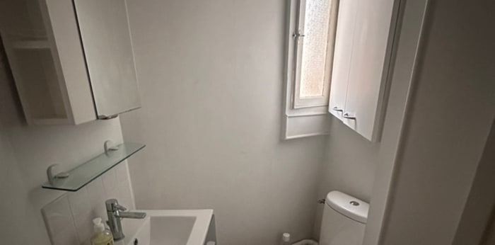 Image 8 sur 9 - Appartement  ·  Location · Paris (75015) · 3 pièces · 60m²