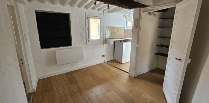 Image 6 sur 7 - Appartement  ·  Location · Aix En Provence (13100) · 1 pièce · 24m²