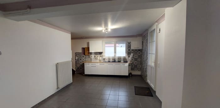 Image 6 sur 13 - Maison/villa  ·  Location · Charbonnier Les Mines (63340) · 4 pièces · 90m²