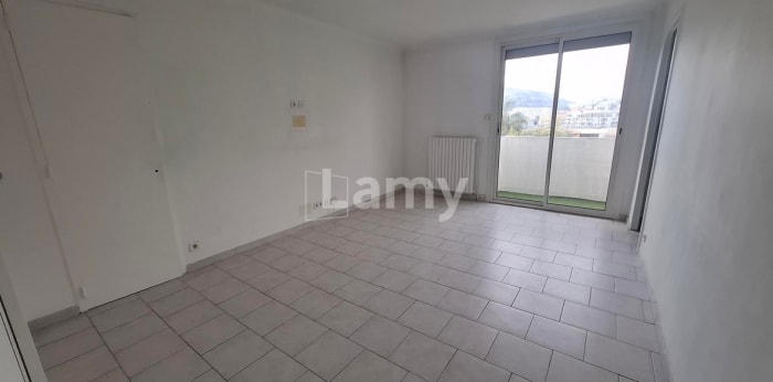 Image 5 sur 10 - Appartement  ·  Location · Marseille (13008) · 2 pièces · 41m²