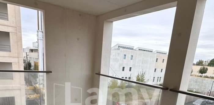 Image 8 sur 8 - Appartement  ·  Location · Bordeaux (33800) · 3 pièces · 72m²