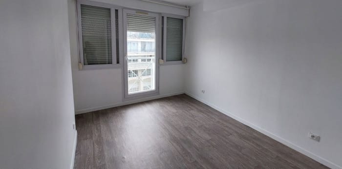 Image 5 sur 8 - Appartement  ·  Location · Lille (59800) · 3 pièces · 62m²