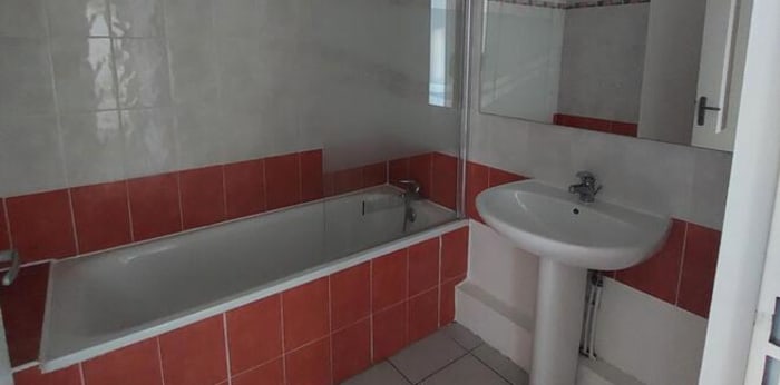 Image 16 sur 19 - Appartement  ·  Location · Nimes (30900) · 3 pièces · 59m²