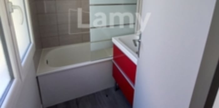 Image 5 sur 6 - Appartement  ·  Location · Libourne (33500) · 2 pièces · 40m²