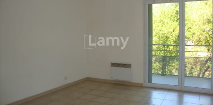 Image 1 sur 8 - Appartement  ·  Location · Arles (13200) · 1 pièce · 25m²
