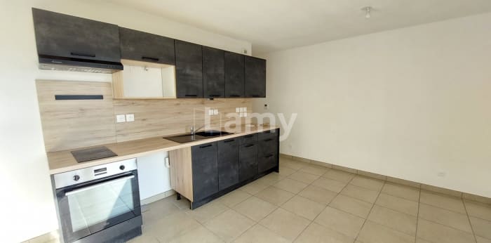 Image 4 sur 9 - Appartement  ·  Location · Villefranche Sur Saone (69400) · 2 pièces · 41m²