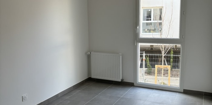 Image 5 sur 7 - Appartement  ·  Location · Arles (13200) · 2 pièces · 38m²