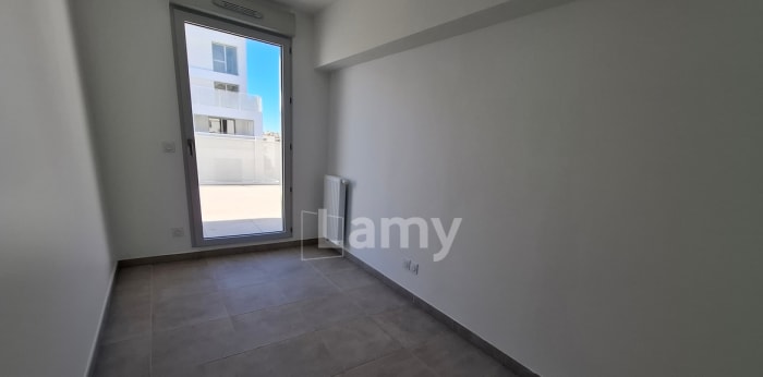 Image 10 sur 10 - Appartement  ·  Location · Marseille 10 (13010) · 4 pièces · 69m²