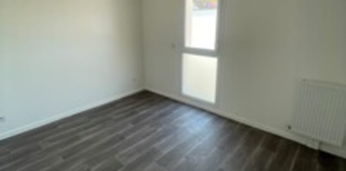 Image 3 sur 11 - Maison/villa  ·  Location · Grand Couronne (76530) · 4 pièces · 86m²