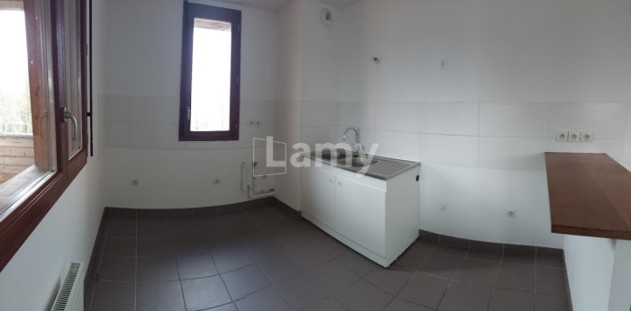 Image 9 sur 12 - Appartement  ·  Location · Nancy (54100) · 3 pièces · 81m²