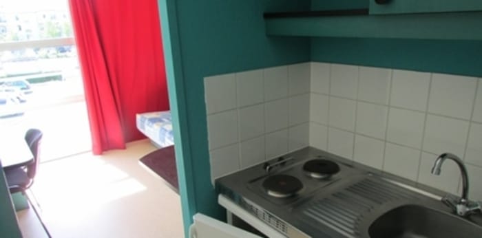 Image 2 sur 9 - Appartement  ·  Location · Poitiers (86000) · 1 pièce · 16m²