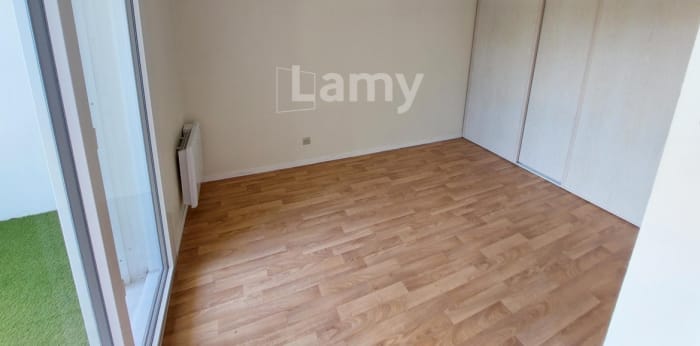 Image 8 sur 9 - Appartement  ·  Location · Les Sables D Olonne (85100) · 2 pièces · 55m²