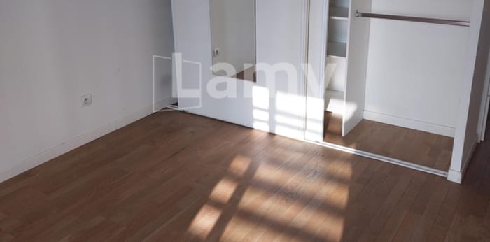 Image 5 sur 7 - Appartement  ·  Location · Toulouse (31200) · 5 pièces · 125m²