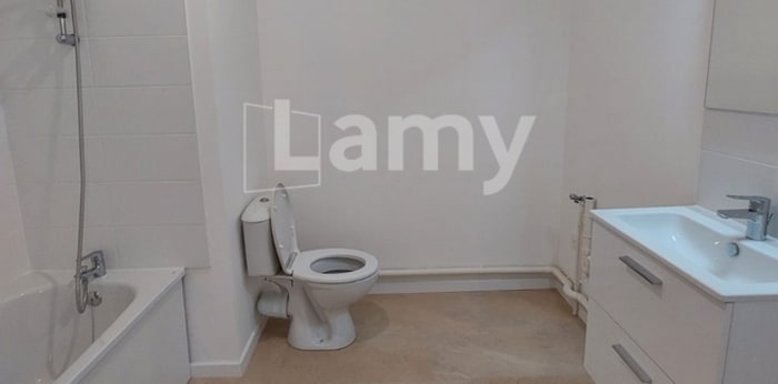 Image 4 sur 6 - Appartement  ·  Location · Lens (62300) · 2 pièces · 42m²