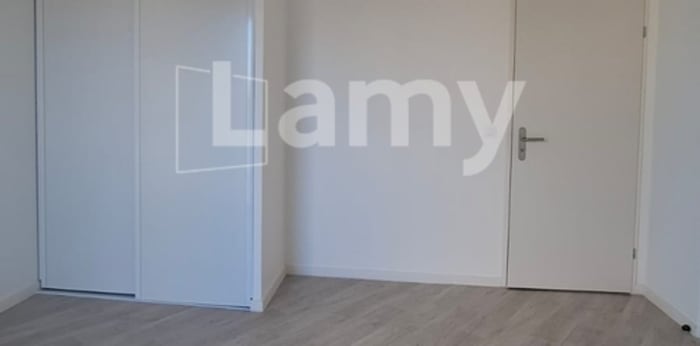 Image 13 sur 15 - Appartement  ·  Location · Talence (33400) · 5 pièces · 107m²