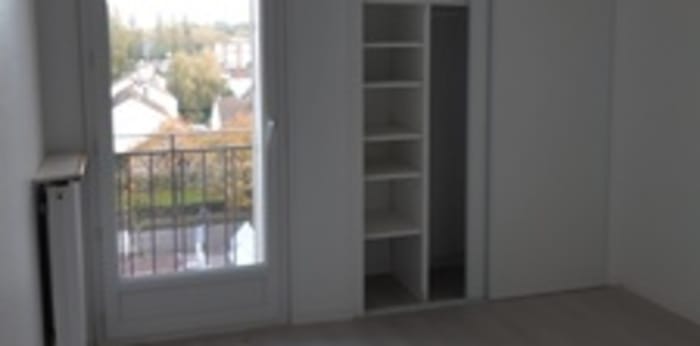 Image 4 sur 7 - Appartement  ·  Location · Maurepas (78310) · 2 pièces · 44m²