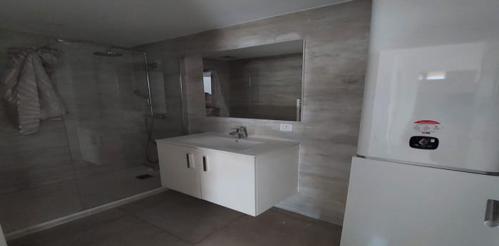 Image 5 sur 9 - Appartement  ·  Location · St Raphael (83700) · 3 pièces · 67m²