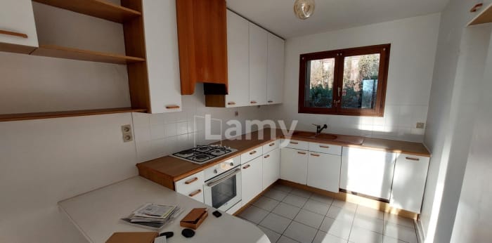 Image 8 sur 14 - Maison/villa  ·  Location · Montbonnot St Martin (38330) · 5 pièces · 121m²