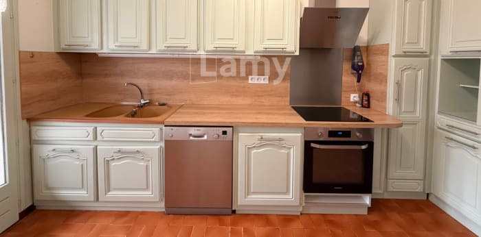 Image 4 sur 17 - Maison/villa  ·  Location · Eveux (69210) · 4 pièces · 108m²