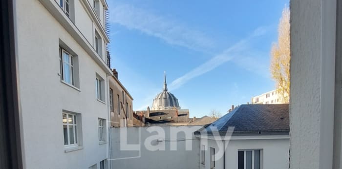 Image 1 sur 5 - Appartement  ·  Location · Nantes (44100) · 1 pièce · 17m²