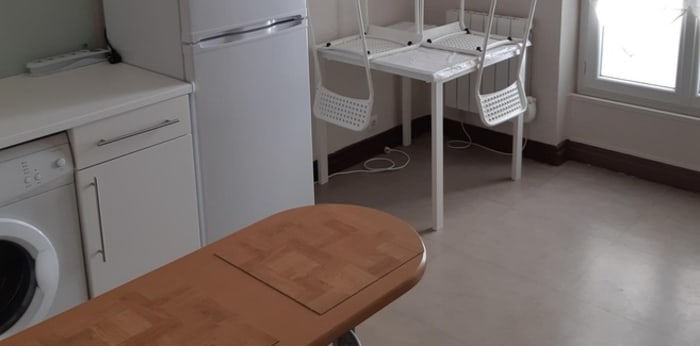 Image 2 sur 4 - Appartement  ·  Location · Clermont Ferrand (63000) · 1 pièce · 32m²