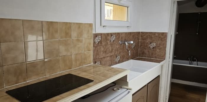 Image 2 sur 7 - Appartement  ·  Location · Aix En Provence (13100) · 1 pièce · 24m²