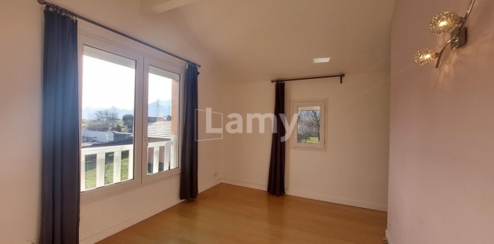 Image 9 sur 12 - Maison/villa  ·  Location · Champagnier (38800) · 5 pièces · 125m²