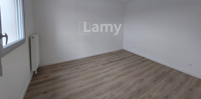 Image 3 sur 10 - Appartement  ·  Location · Tourcoing (59200) · 5 pièces · 91m²