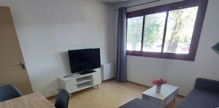 Image 2 sur 7 - Appartement  ·  Location · Aix En Provence (13090) · 32m²