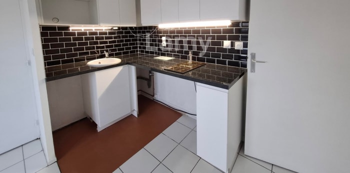 Image 7 sur 9 - Appartement  ·  Location · Villers Sur Mer (14640) · 2 pièces · 18m²