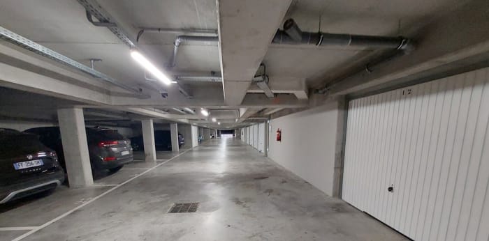Image 11 sur 11 - Parking/box  ·  Location · Marseille (13008) · 12m²