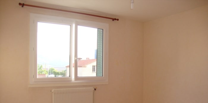 Image 2 sur 4 - Appartement  ·  Location · Issoire (63500) · 4 pièces · 99m²