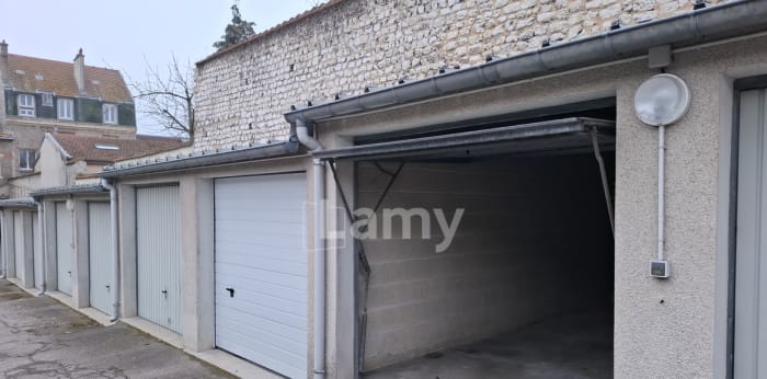 Image 1 sur 7 - Parking/box  ·  Location · Reims (51100) · 5m²
