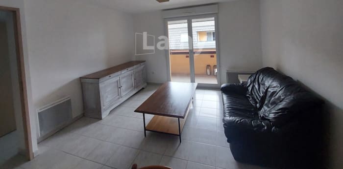 Image 10 sur 10 - Appartement  ·  Location · St Saulve (59880) · 2 pièces · 43m²