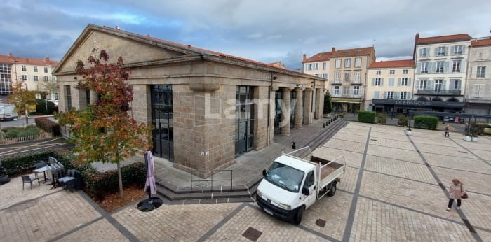 Image 1 sur 6 - Appartement  ·  Location · Issoire (63500) · 3 pièces · 81m²