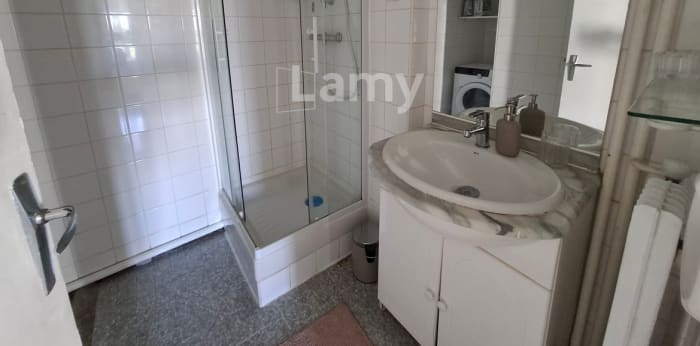 Image 9 sur 9 - Appartement  ·  Location · Marseille (13004) · 2 pièces · 53m²