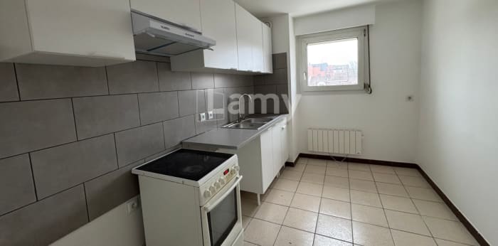 Image 4 sur 8 - Appartement  ·  Location · Lille (59000) · 3 pièces · 80m²