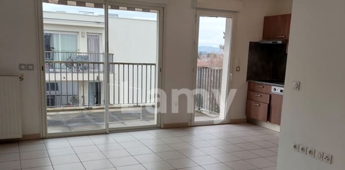 Image 7 sur 8 - Appartement  ·  Location · Mions (69780) · 1 pièce · 30m²