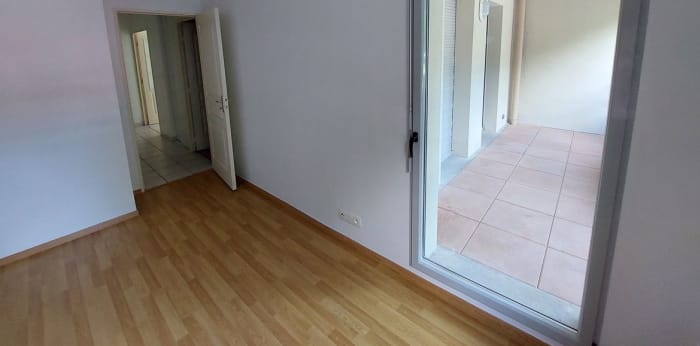 Image 6 sur 9 - Appartement  ·  Location · Reims (51100) · 64m²