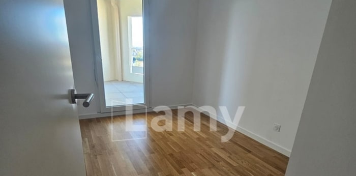 Image 4 sur 6 - Appartement  ·  Location · Bordeaux (33100) · 98m²