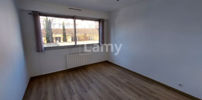 Image 9 sur 11 - Appartement  ·  Location · Issoire (63500) · 4 pièces · 83m²